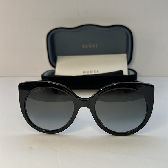 New Authentic Gucci Cat Eye Black/Grey 55 mm Women\'s Sunglasses GG0325S 001 55